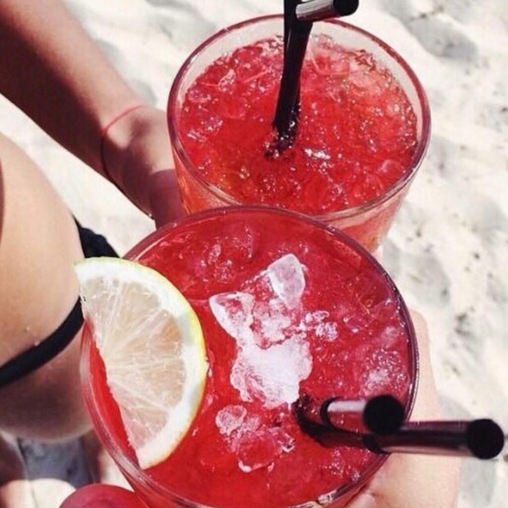 Foto de drinks bebidas tradicionais da Praia de Carneiros