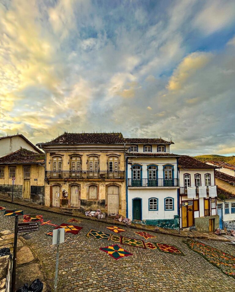 Largo do Rosário em Ouro Preto MG