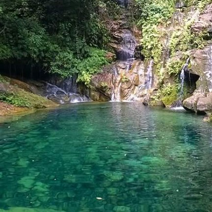 Cachoeira Riachão, com águas cristalinas