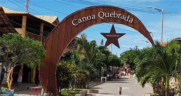 Entrada da Cidade de Canoa Quebrada